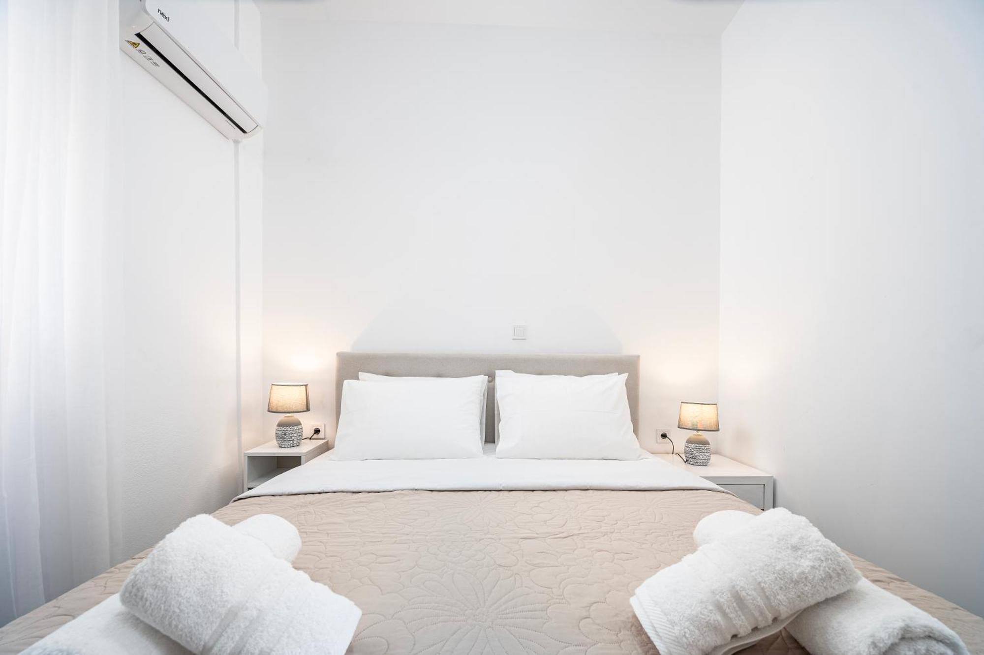 Апартаменты Turtle Cove Cottage, Beachfront *
